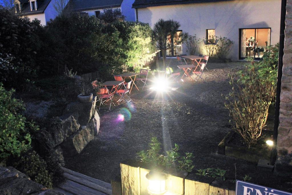 Hotel - Restaurant L'Hortensia Noyalo Kültér fotó